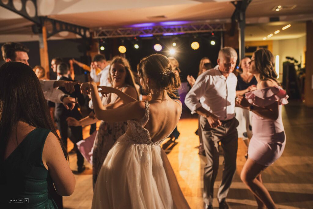 Taniec gości, zabawa weselna, wesele