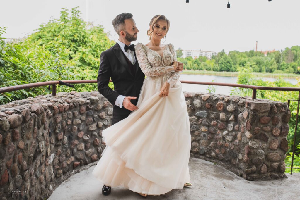 Plener ślubny, para w plenerze, Warmia i Mazury